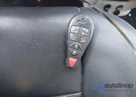 2012 Chrysler Town & Country Touring-L from USA, damaged, VIN 2C4RC1CG5CR376748